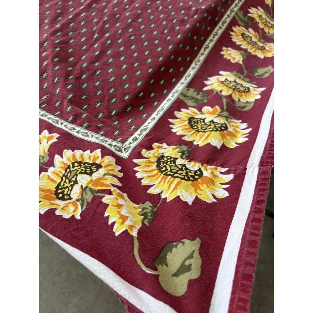 VTG Country Farmhouse Sunflower Border Tablecloth 59x104 Rectangle‎ Red Yellow